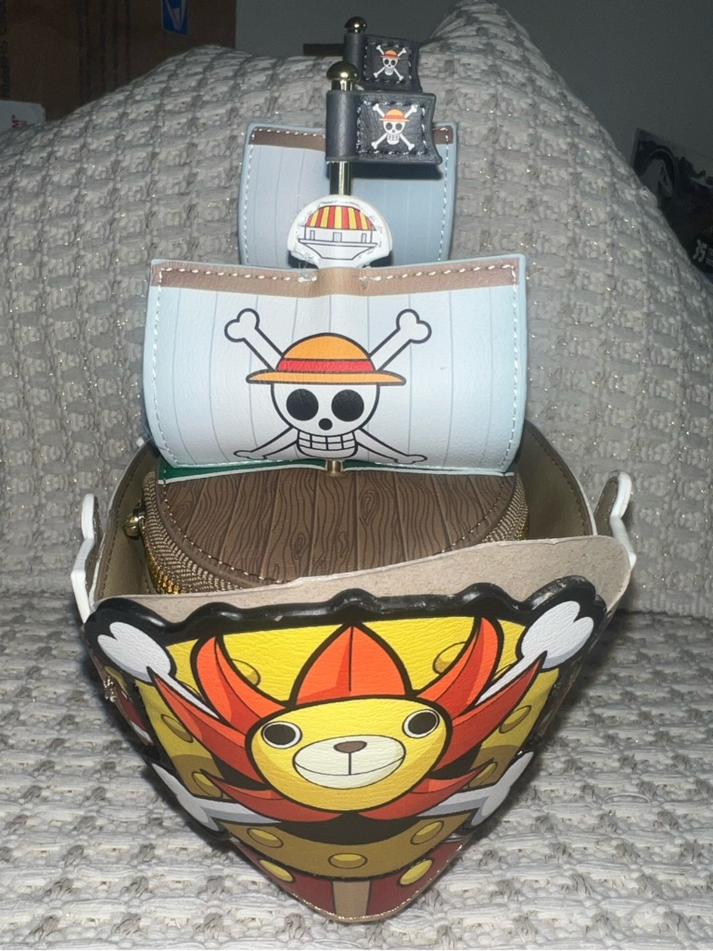 NWT Loungefly One Piece Thousand Sunny Ship Figural Crossbody Bag RARE - Picture 8 of 11
